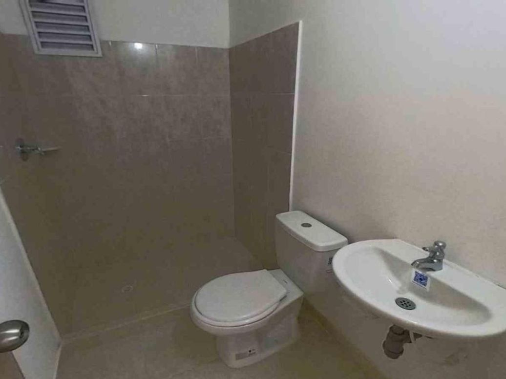 Apartamento de 1 alcoba en venta en Hayuelos, Bogotá, 39 m² · foto 17 de 18