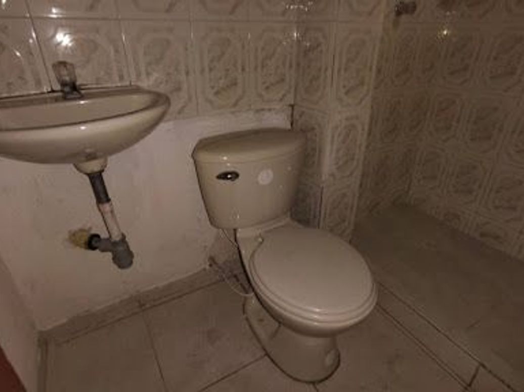 Apartaestudio en arriendo en Villas De Granada, Bogotá, 60 m² · foto 2 de 15