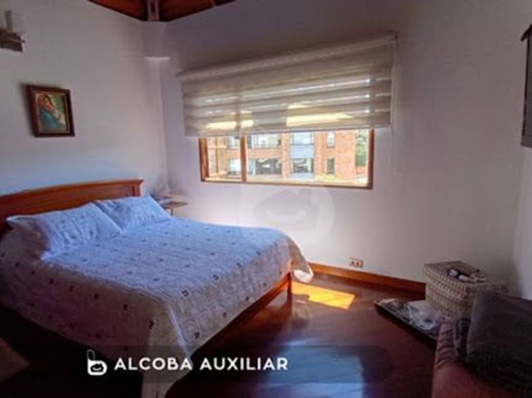 Casa de 3 alcobas en venta en Sotileza, Bogotá, 265 m² · foto 9 de 16