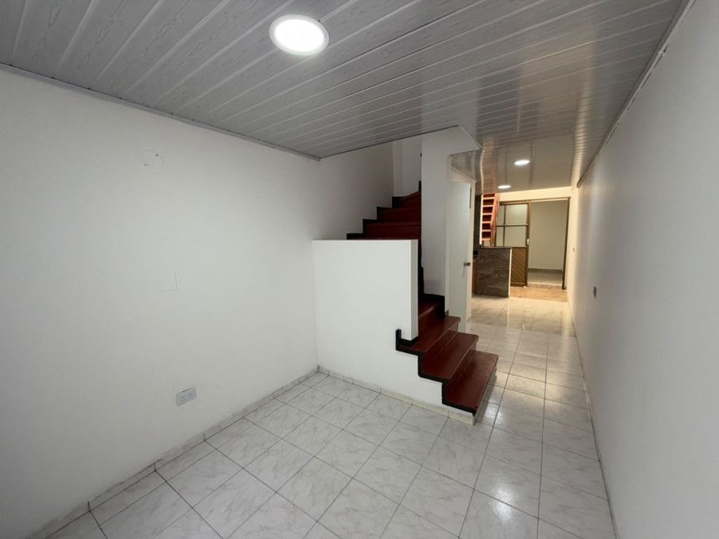 Casa de 3 alcobas en venta en Marruecos Ii Sector, Bogotá, 45 m² · foto 3 de 18