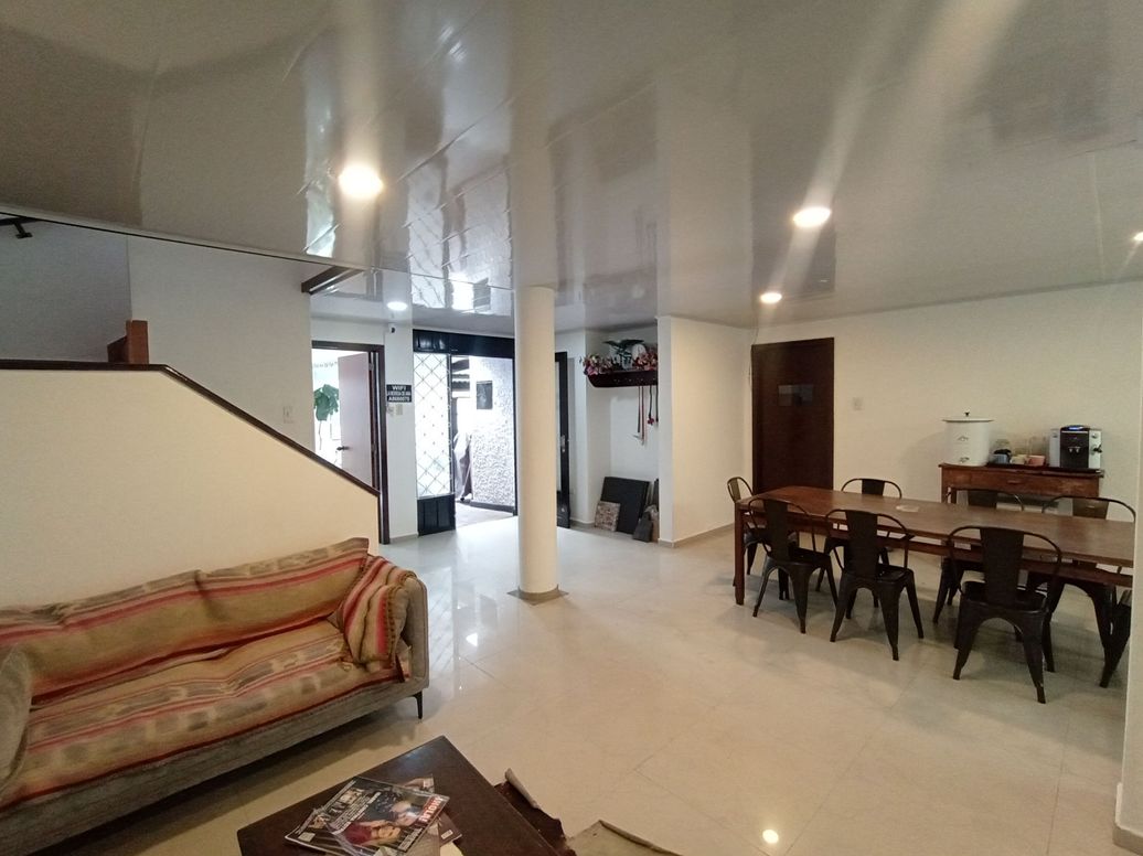 Casa de 4 alcobas en venta en Los Andes, Bogotá, 250 m² · foto 9 de 19
