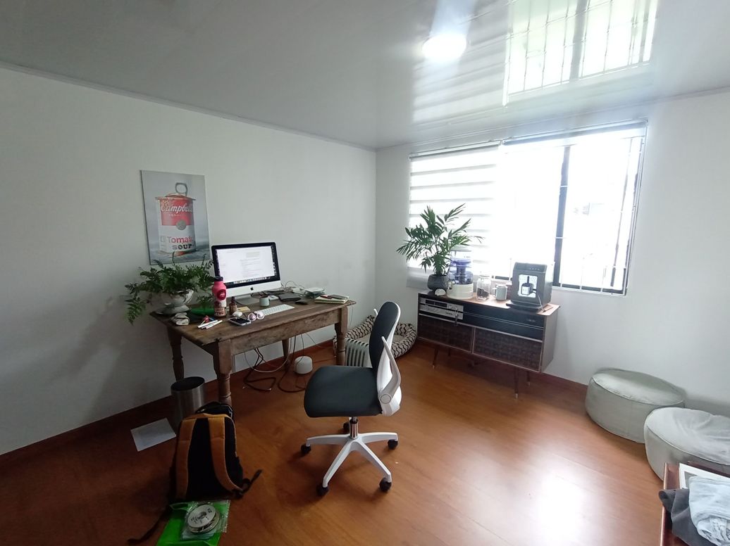 Casa de 4 alcobas en venta en Los Andes, Bogotá, 250 m² · foto 3 de 19