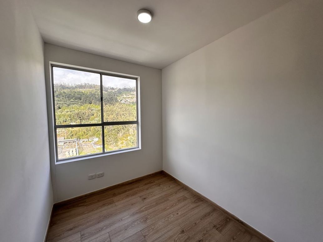Apartamento de 2 alcobas en arriendo en Santa Teresa, Bogotá, 45 m² · foto 13 de 16