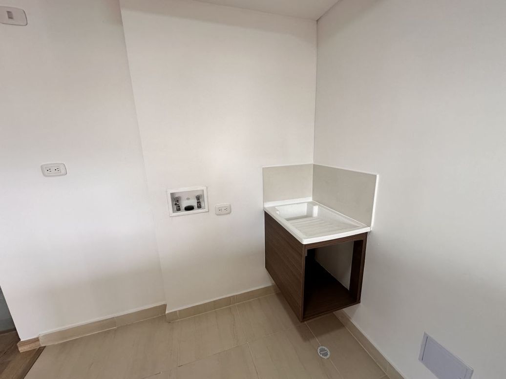 Apartamento de 2 alcobas en arriendo en Santa Teresa, Bogotá, 45 m² · foto 6 de 16
