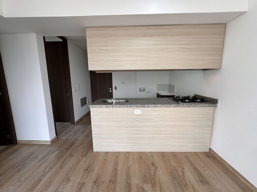 Apartamento de 2 alcobas en arriendo en Santa Teresa, Bogotá, 45 m² · foto 3 de 16