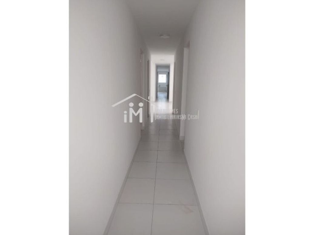 Apartamento de 3 alcobas en arriendo en Colombia, Bogotá, 140 m² · foto 4 de 16