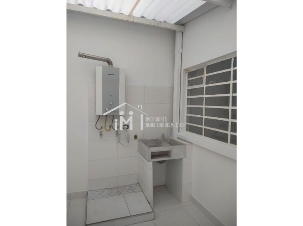 Apartamento de 3 alcobas en arriendo en Colombia, Bogotá, 140 m² · foto 14 de 16