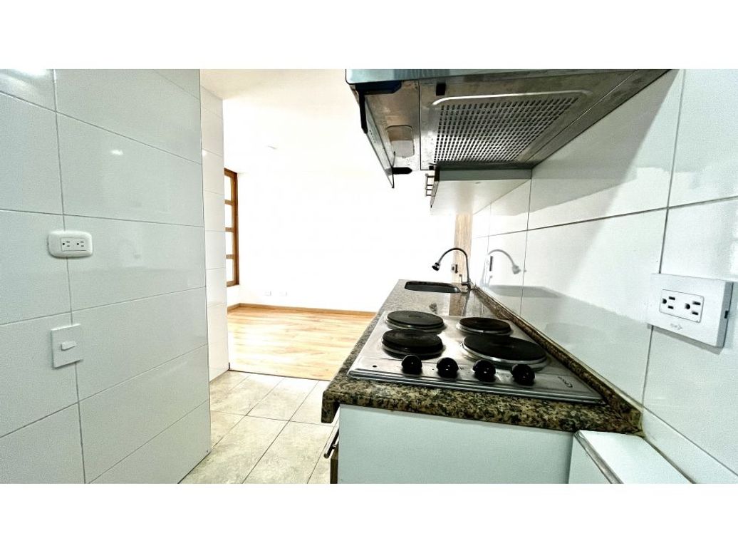 Apartamento de 1 alcoba en venta en La Uribe, Bogotá, 35 m² · foto 6 de 20