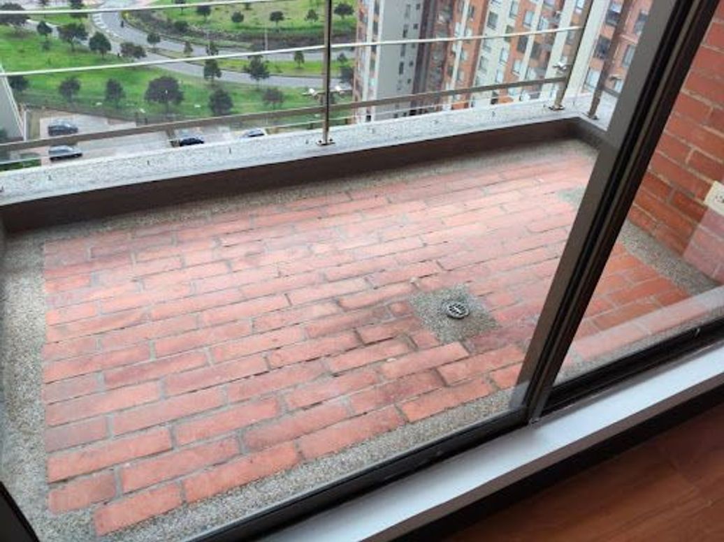 Apartamento de 3 alcobas en arriendo en Colina Campestre, Bogotá, 101 m² · foto 4 de 20