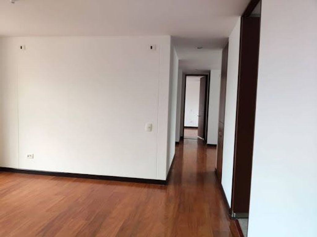 Apartamento de 3 alcobas en arriendo en Colina Campestre, Bogotá, 101 m² · foto 8 de 20