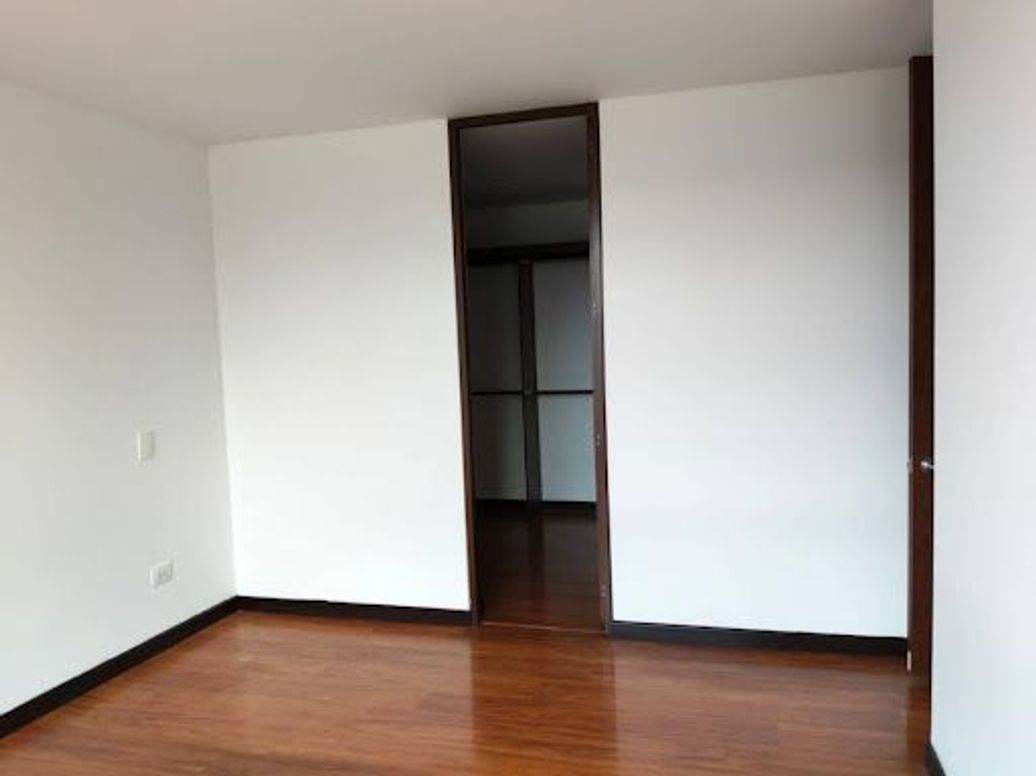 Apartamento de 3 alcobas en arriendo en Colina Campestre, Bogotá, 101 m² · foto 16 de 20
