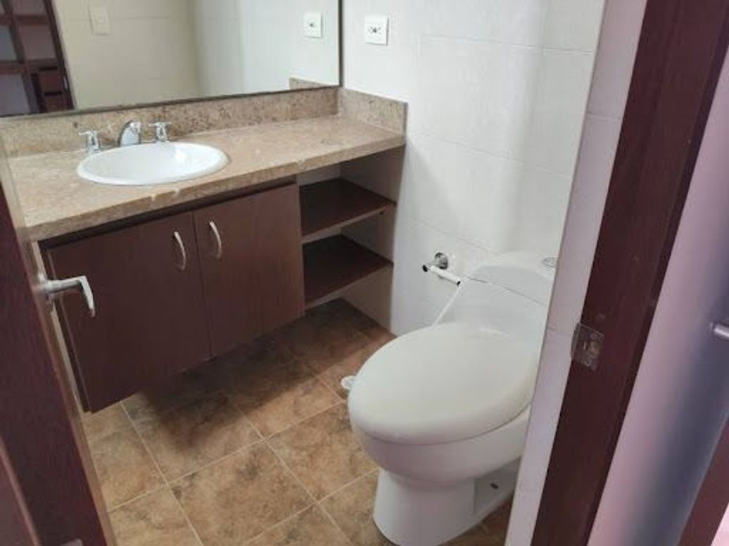 Apartamento de 3 alcobas en arriendo en Colina Campestre, Bogotá, 101 m² · foto 18 de 20