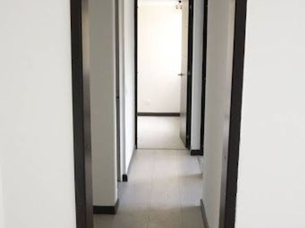 Apartamento de 3 alcobas en venta en Ismael Perdomo, Bogotá, 64 m² · foto 8 de 20