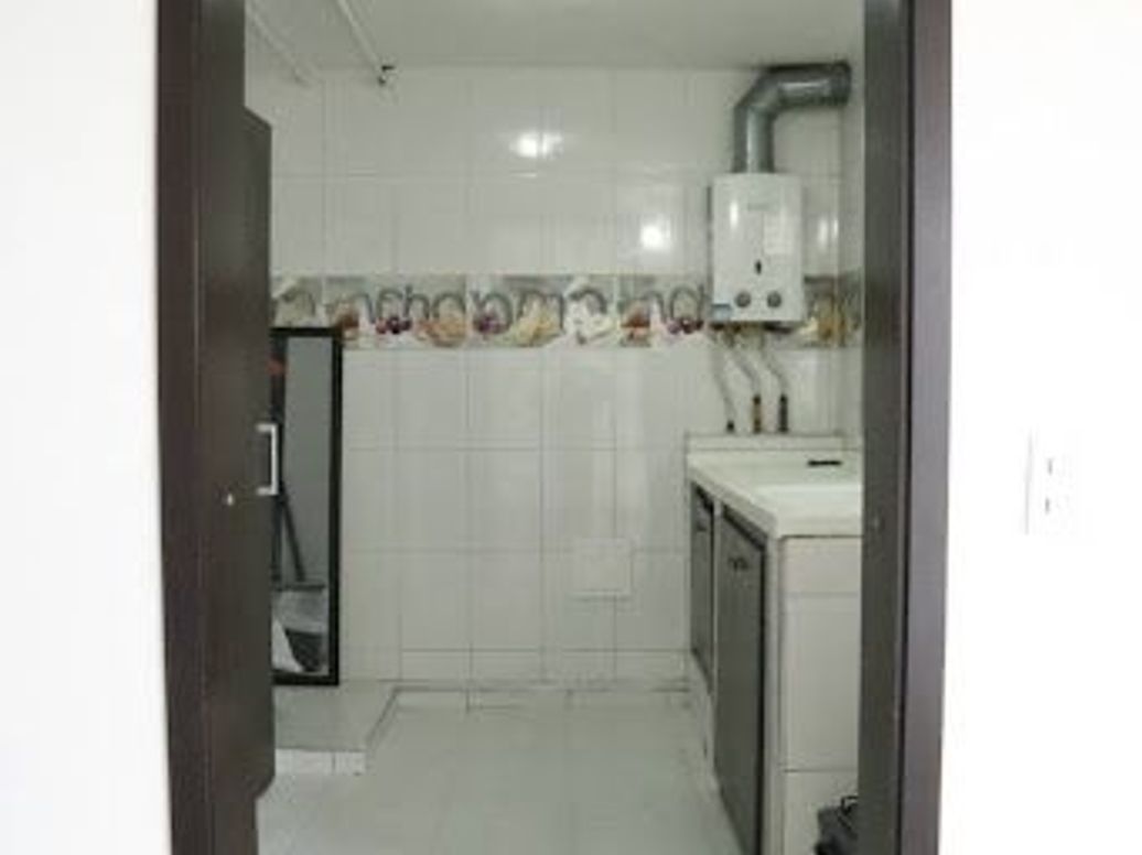 Apartamento de 3 alcobas en venta en Ismael Perdomo, Bogotá, 64 m² · foto 7 de 20