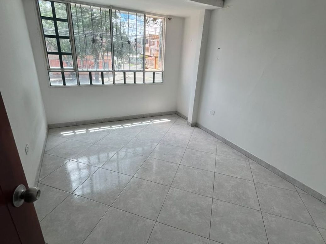 Apartamento de 2 alcobas en arriendo en Ub. Ciudad Kennedy Sur, Bogotá, 50 m² · foto 3 de 10