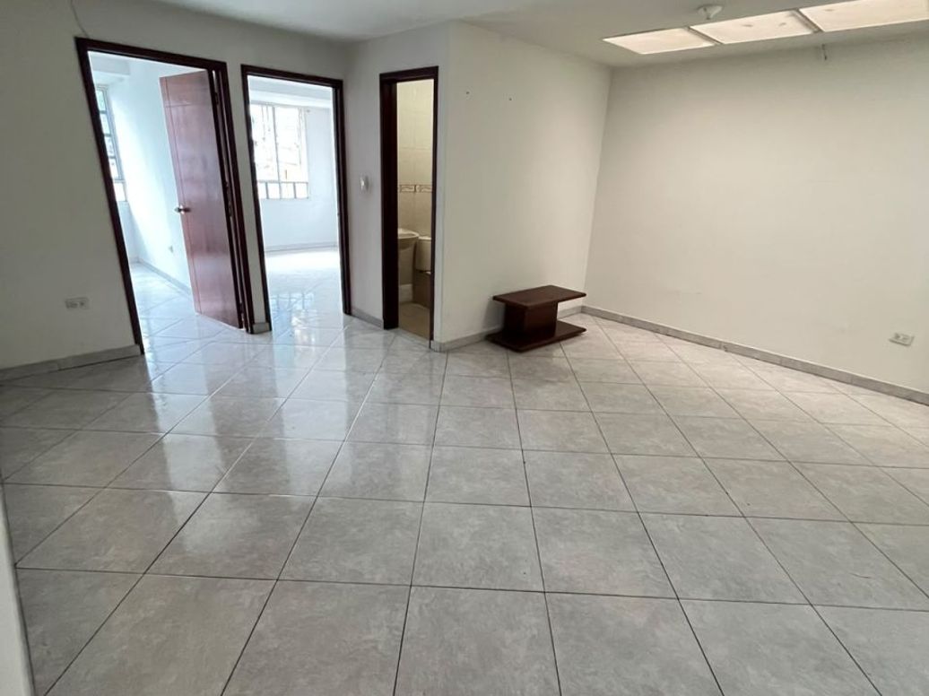 Apartamento de 2 alcobas en arriendo en Ub. Ciudad Kennedy Sur, Bogotá, 50 m² · foto 2 de 10