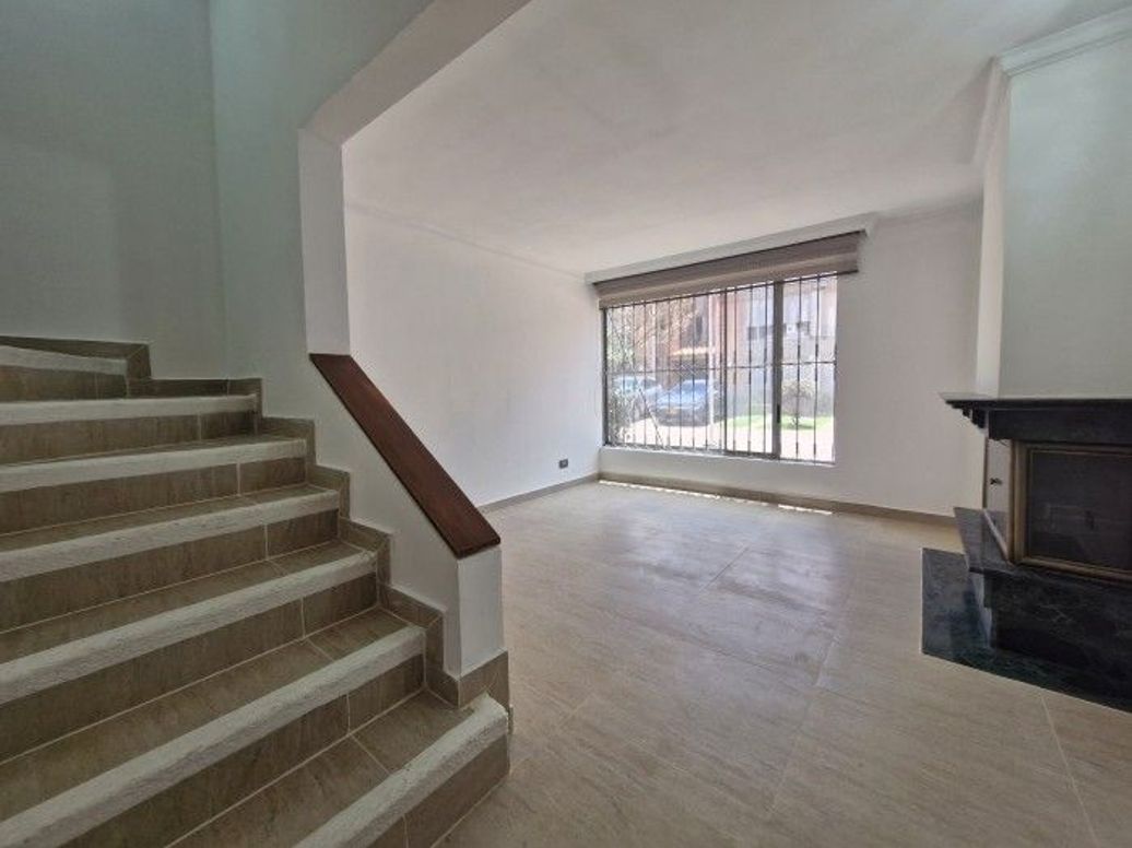 Casa de 3 alcobas en arriendo en Parque Popular Salitre, Bogotá, 126 m² · foto 3 de 20