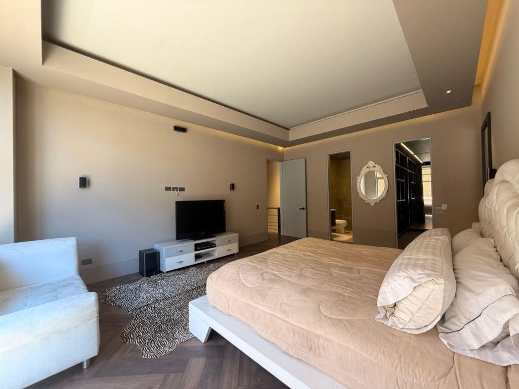 Apartamento de 2 alcobas en venta en Chico Norte Et. Iii, Bogotá, 145 m² · foto 12 de 19