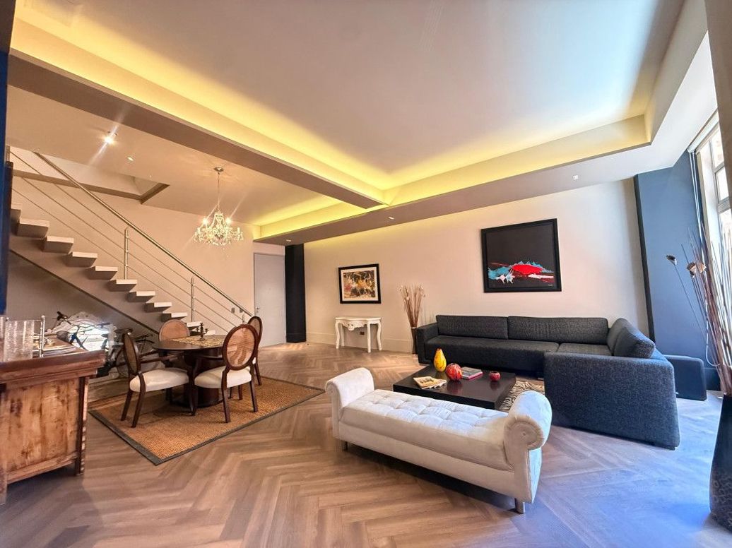 Apartamento de 2 alcobas en venta en Chico Norte Et. Iii, Bogotá, 145 m² · foto 3 de 19