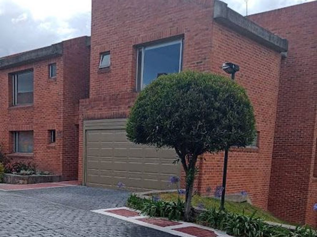 Casa de 3 alcobas en venta en San Jorge, Bogotá, 369 m² · foto 3 de 20