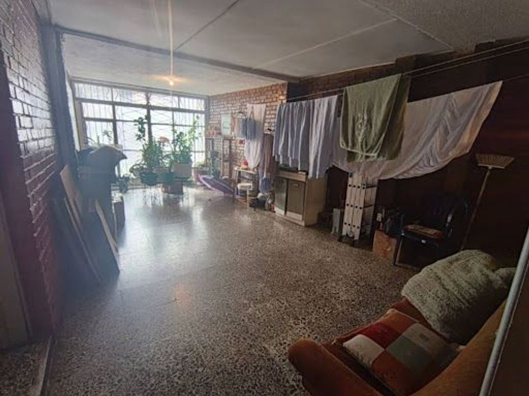 Casa de 7 alcobas en venta en San Luis, Bogotá, 234 m² · foto 19 de 20