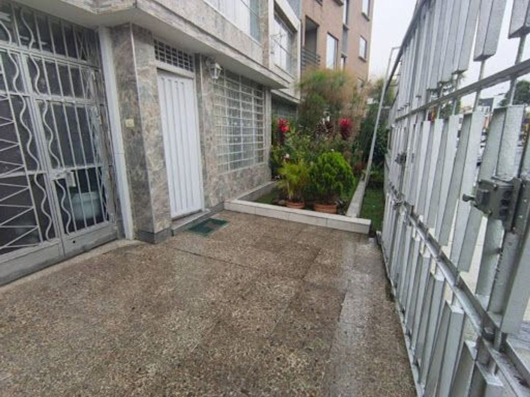 Casa de 7 alcobas en venta en San Luis, Bogotá, 234 m² · foto 20 de 20