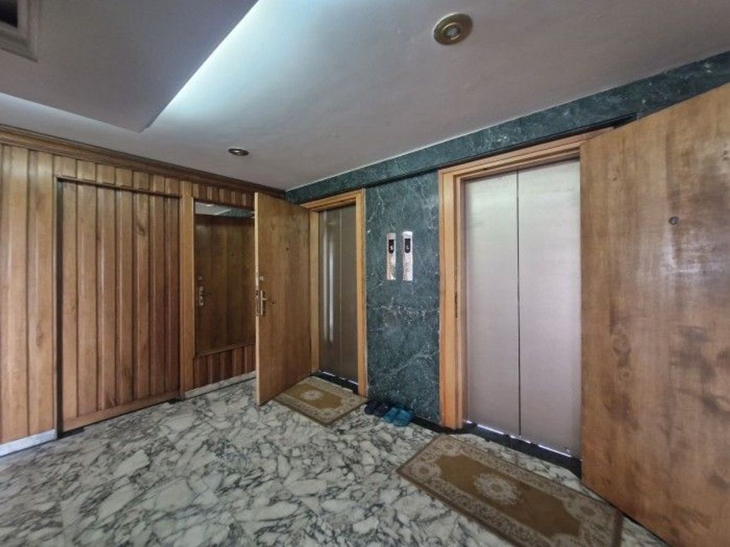 Apartamento de 4 alcobas en venta en La Carolina, Bogotá, 381 m² · foto 3 de 20