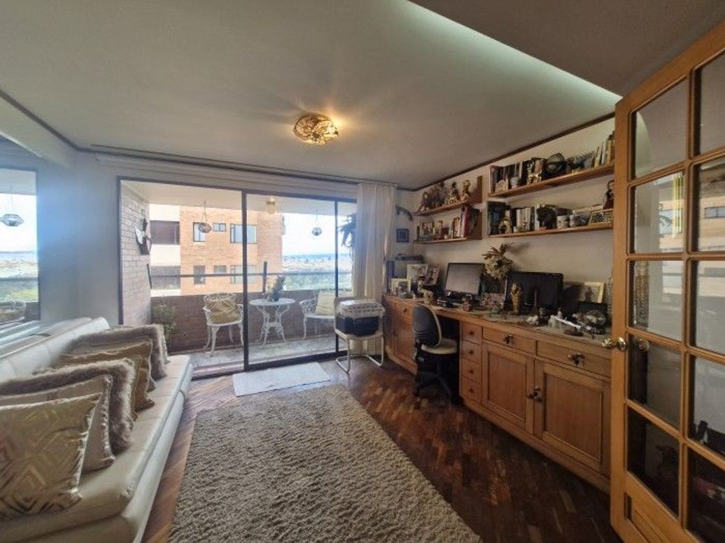 Apartamento de 4 alcobas en venta en La Carolina, Bogotá, 381 m² · foto 13 de 20