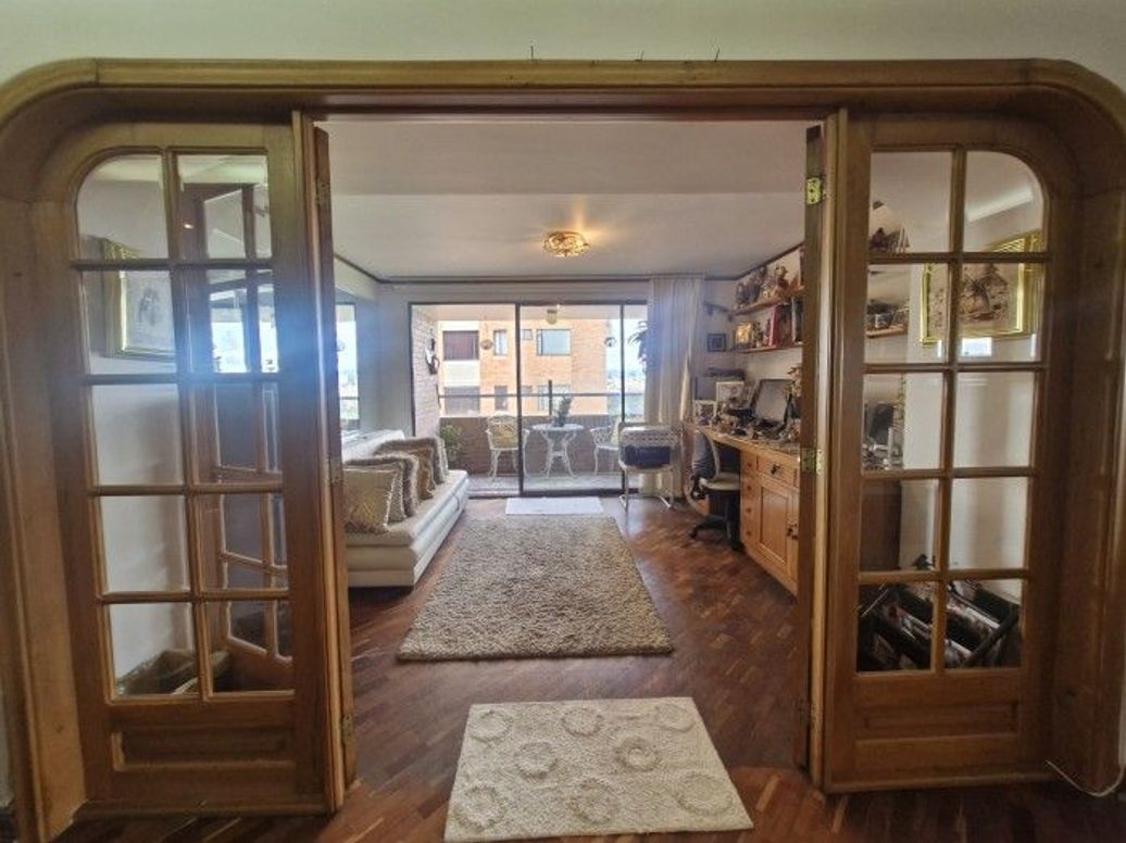 Apartamento de 4 alcobas en venta en La Carolina, Bogotá, 381 m² · foto 12 de 20