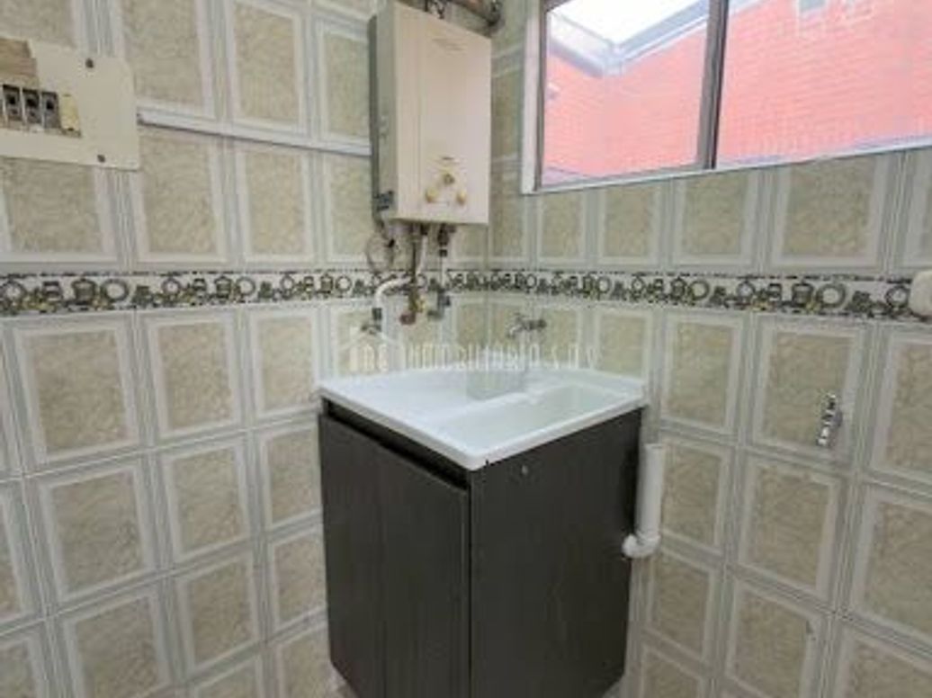 Apartamento de 2 alcobas en arriendo en Castilla, Bogotá, 44 m² · foto 11 de 20