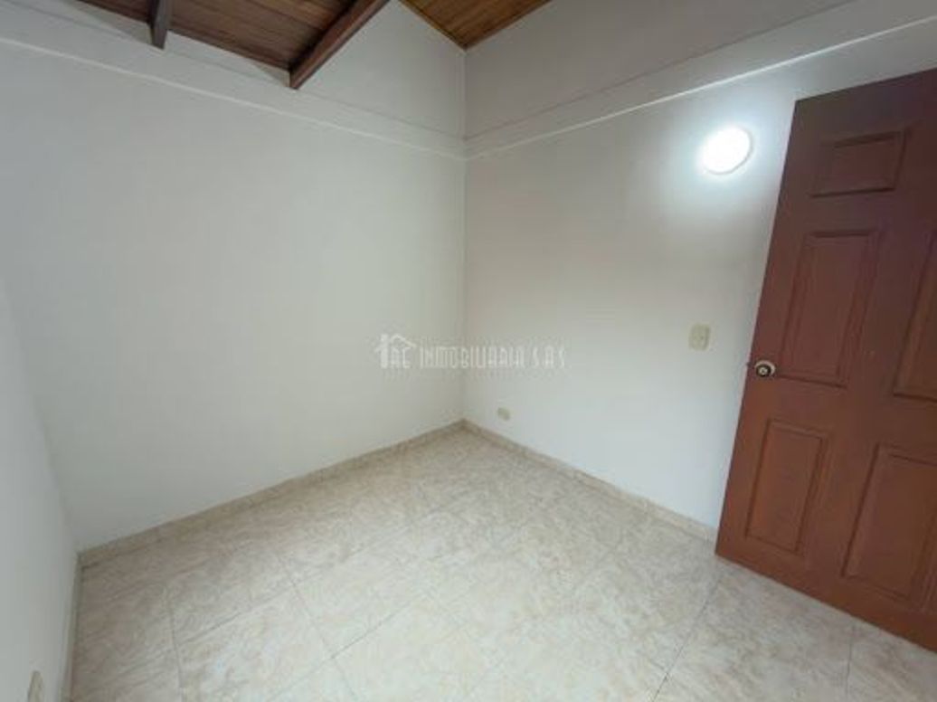 Apartamento de 2 alcobas en arriendo en Castilla, Bogotá, 44 m² · foto 15 de 20
