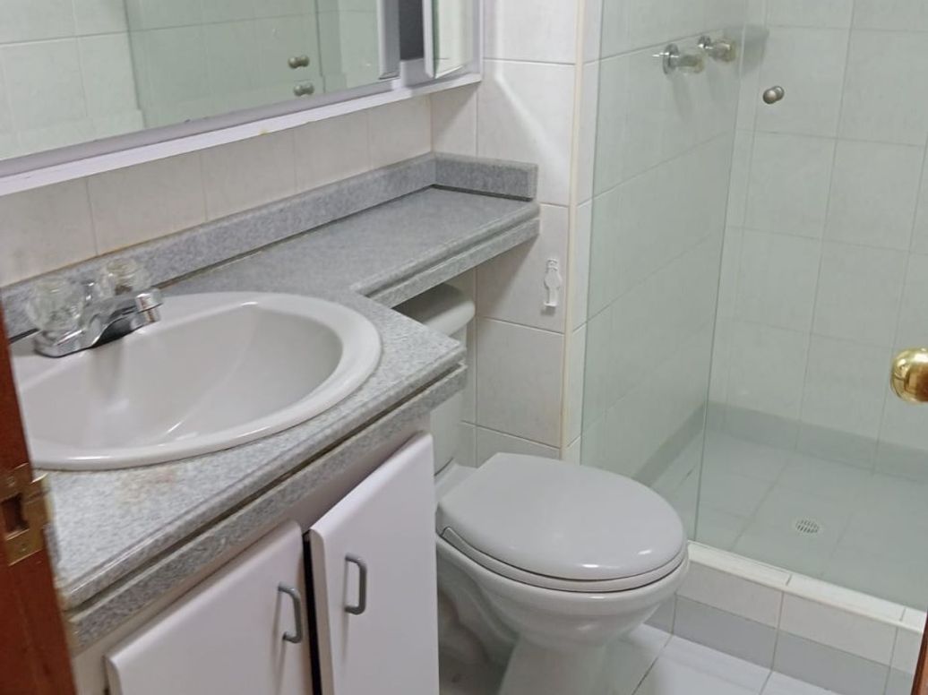 Apartamento de 3 alcobas en arriendo en La Liberia, Bogotá, 88 m² · foto 9 de 16