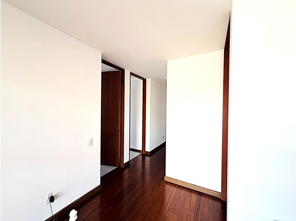 Apartamento de 3 alcobas en venta en San José De Bavaria, Bogotá, 123 m² · foto 12 de 20
