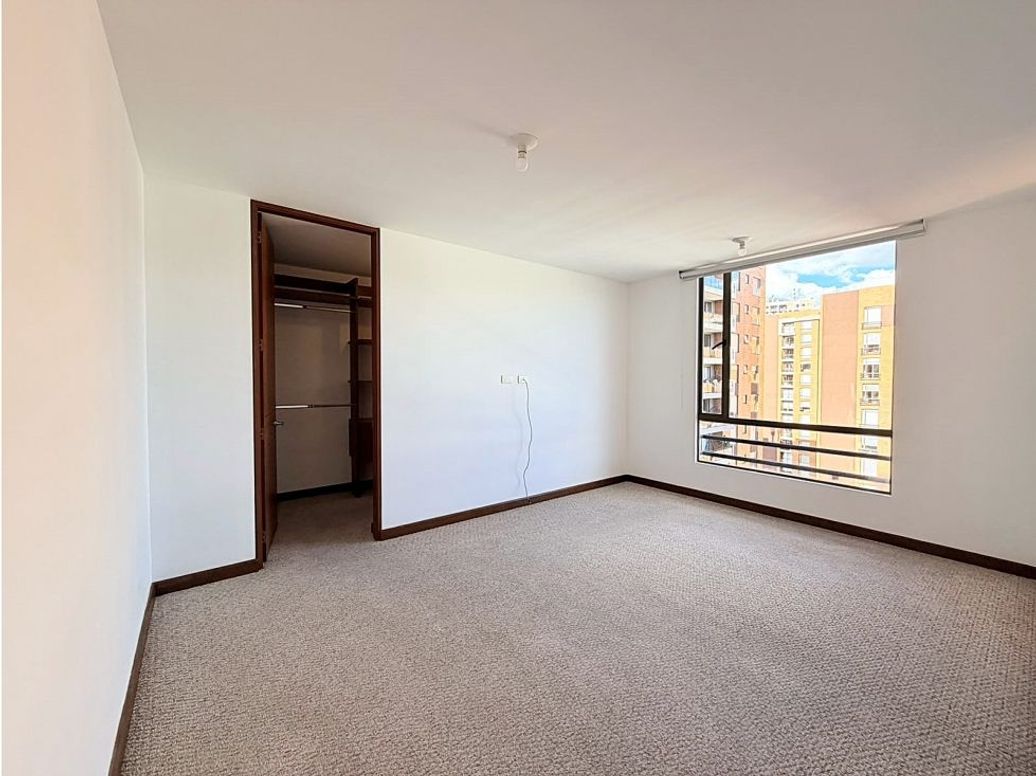 Apartamento de 3 alcobas en venta en San José De Bavaria, Bogotá, 123 m² · foto 10 de 20