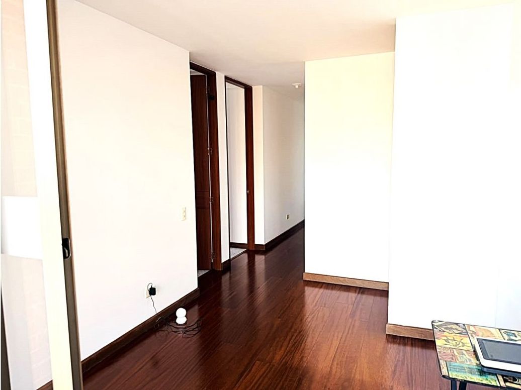 Apartamento de 3 alcobas en venta en San José De Bavaria, Bogotá, 123 m² · foto 8 de 20