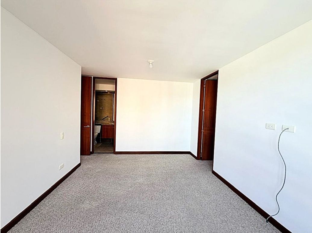 Apartamento de 3 alcobas en venta en San José De Bavaria, Bogotá, 123 m² · foto 7 de 20