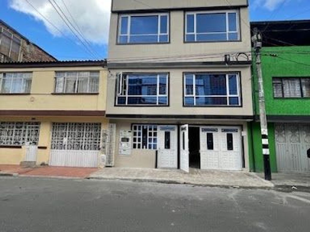 Apartamento de 4 alcobas en arriendo en San Rafael, Bogotá, 110 m² · foto 3 de 20