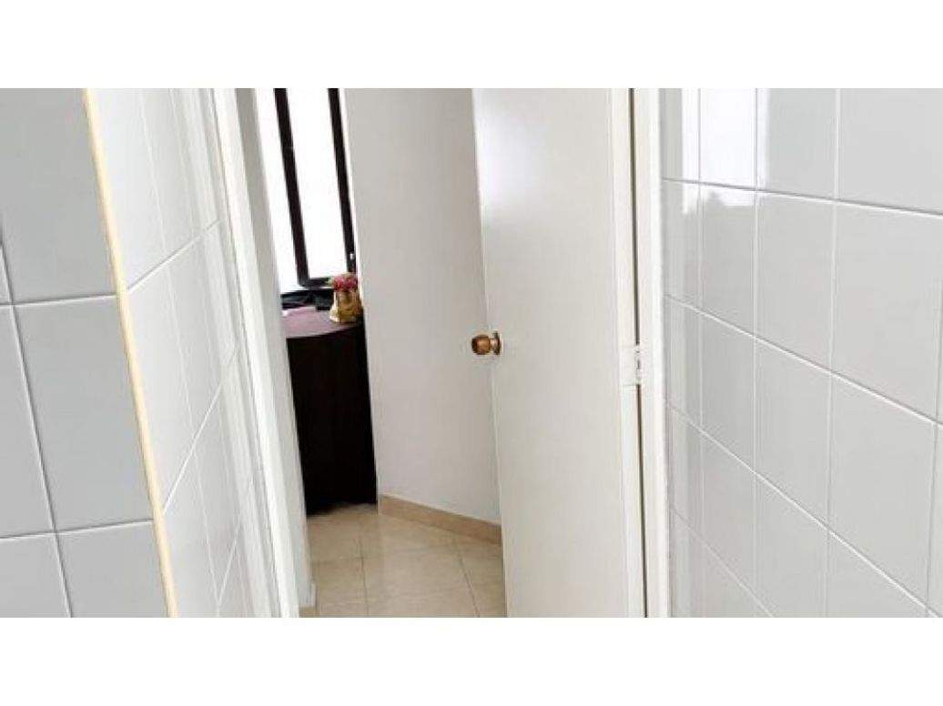 Apartamento de 4 alcobas en venta en Cedritos, Bogotá, 140 m² · foto 19 de 20