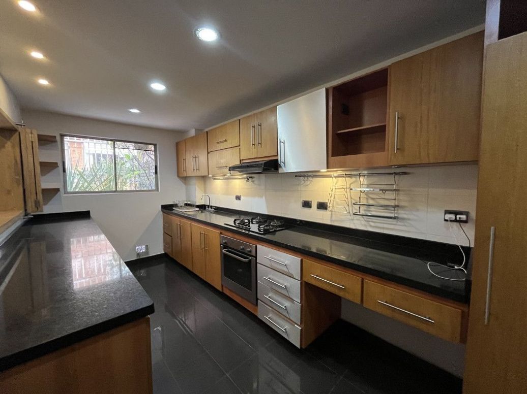 Apartamento de 1 alcoba en arriendo en Las Acacias, Bogotá, 88 m² · foto 3 de 12