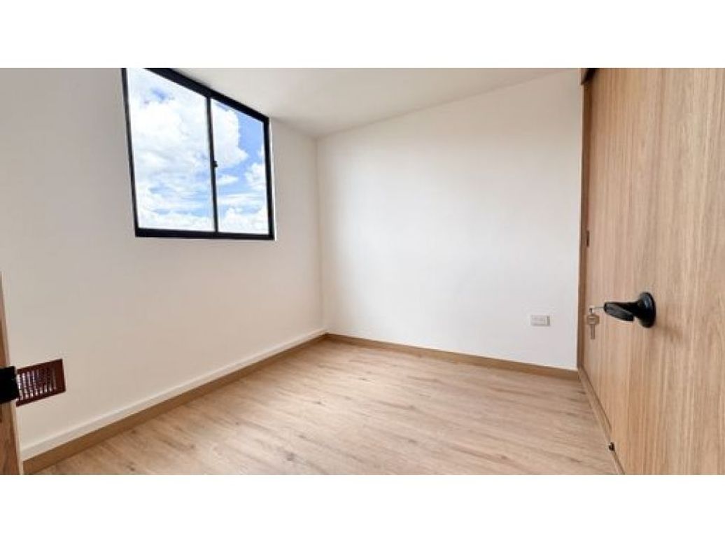 Apartamento de 2 alcobas en venta en Alameda, Bogotá, 40 m² · foto 6 de 9