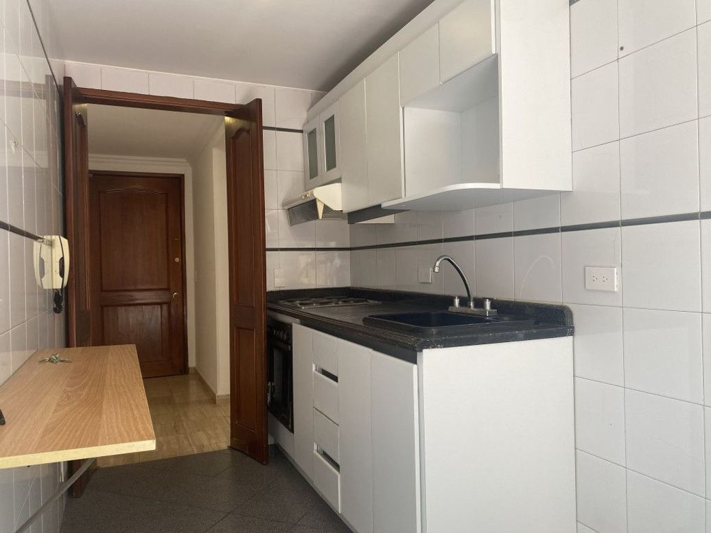 Apartamento de 1 alcoba en venta en San Patricio, Bogotá, 52 m² · foto 4 de 18