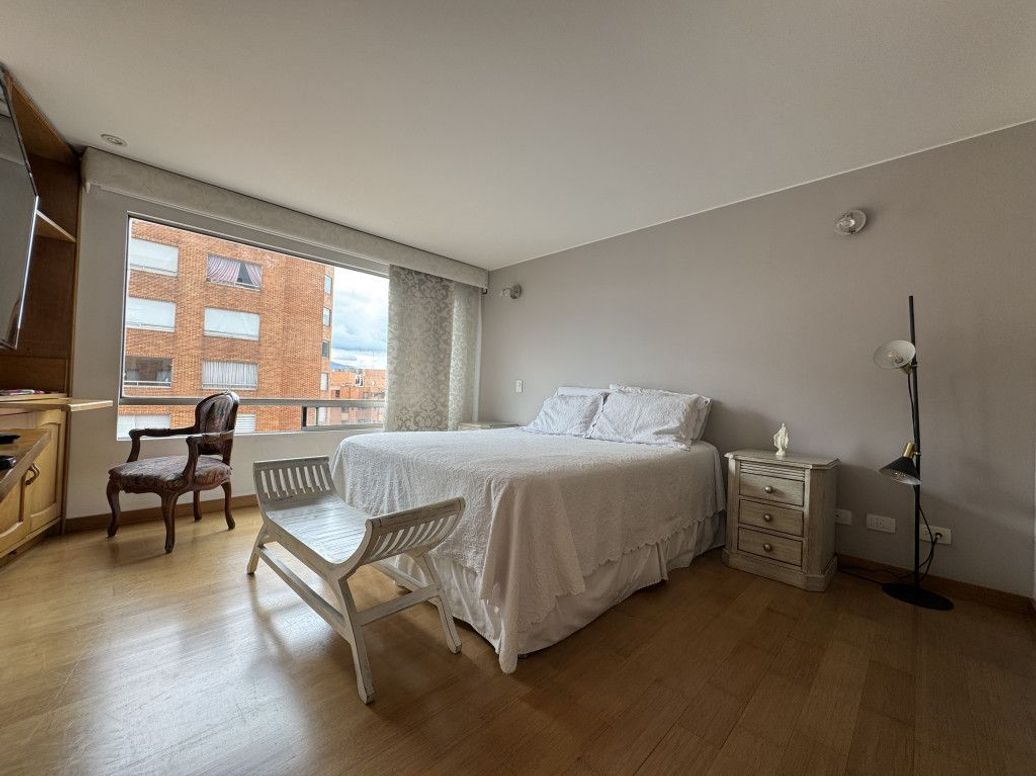 Apartamento de 3 alcobas en venta en Prados De La Calleja, Bogotá, 110 m² · foto 5 de 16