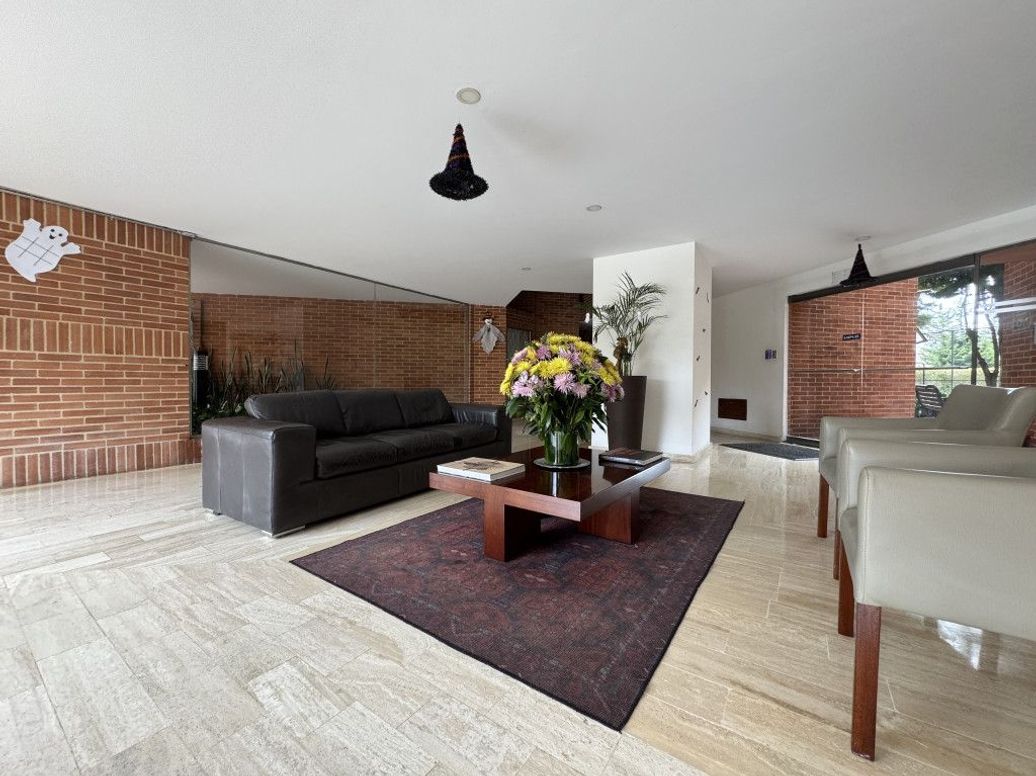 Apartamento de 3 alcobas en venta en Prados De La Calleja, Bogotá, 110 m² · foto 15 de 16