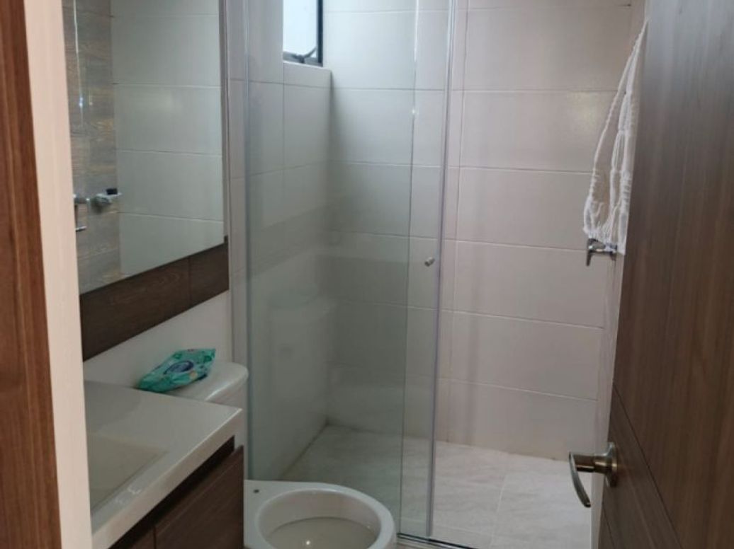 Apartamento de 3 alcobas en venta en El Dorado, Bogotá, 73 m² · foto 10 de 20