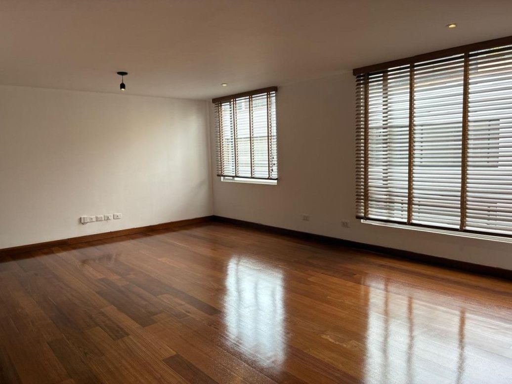 Apartamento de 2 alcobas en venta en La Cabrera, Bogotá, 87 m² · foto 2 de 20