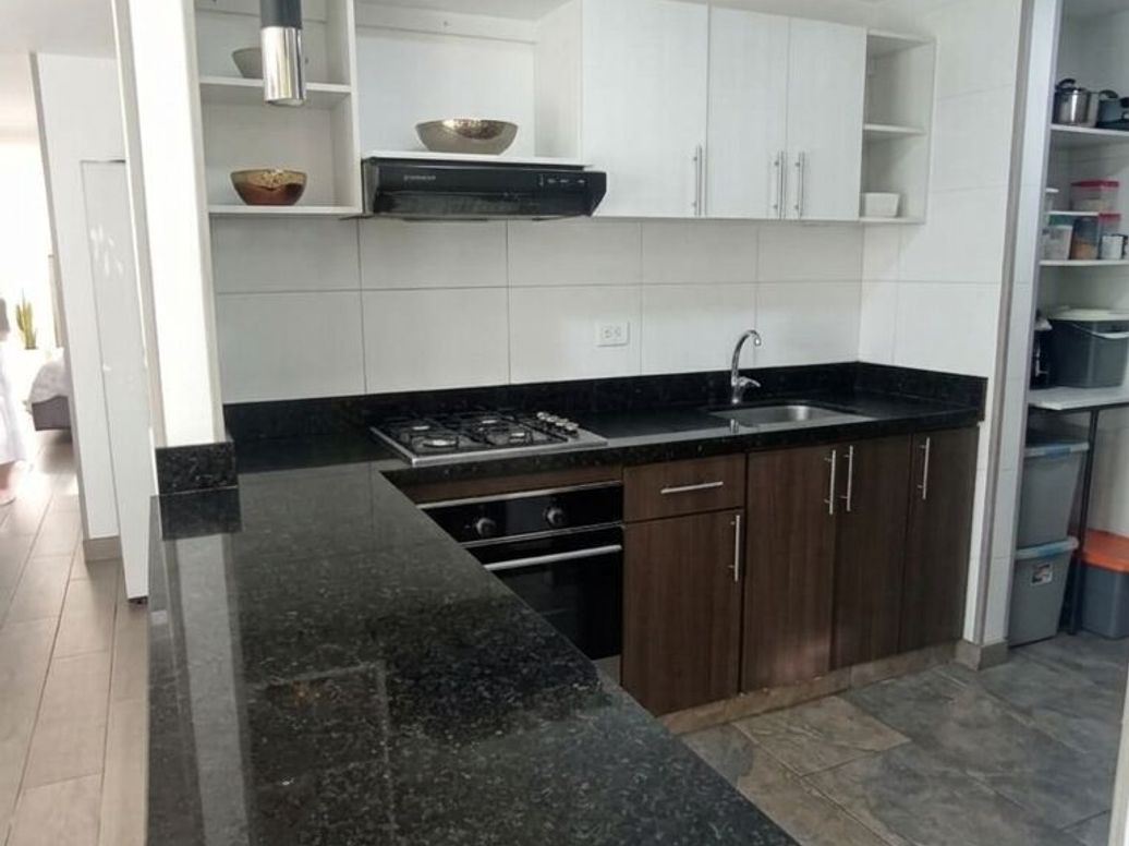 Apartamento de 3 alcobas en venta en Primavera Occidental, Bogotá, 74 m² · foto 4 de 14