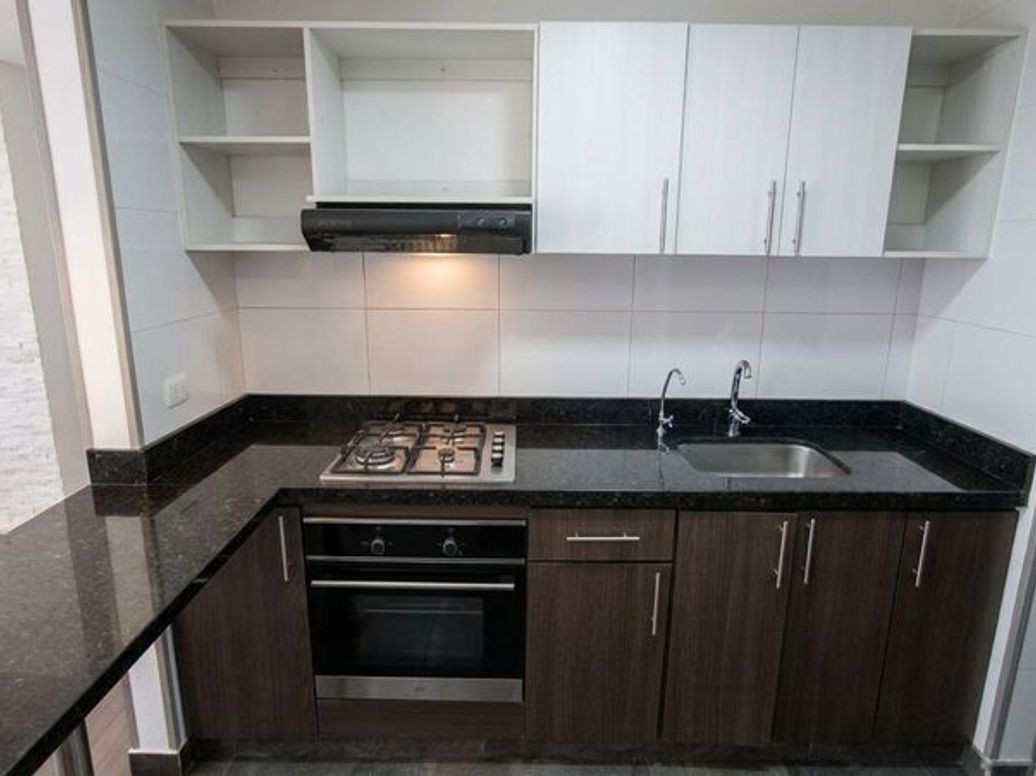 Apartamento de 3 alcobas en venta en Primavera Occidental, Bogotá, 74 m² · foto 6 de 14