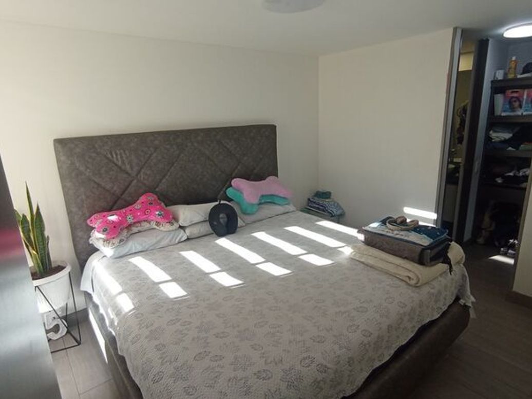 Apartamento de 3 alcobas en venta en Primavera Occidental, Bogotá, 74 m² · foto 12 de 14