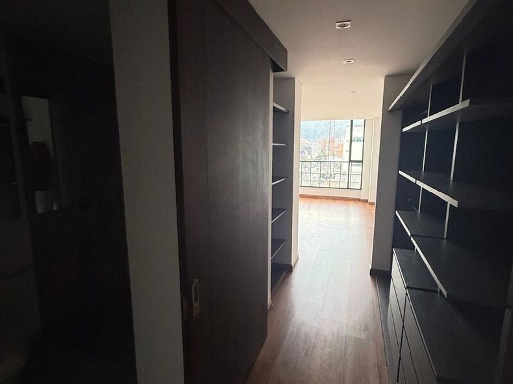 Apartamento de 3 alcobas en venta en Los Cedritos, Bogotá, 140 m² · foto 11 de 20