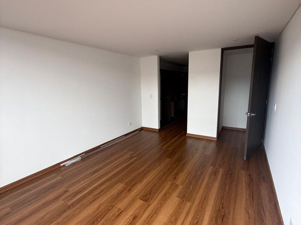 Apartamento de 3 alcobas en venta en Los Cedritos, Bogotá, 140 m² · foto 15 de 20